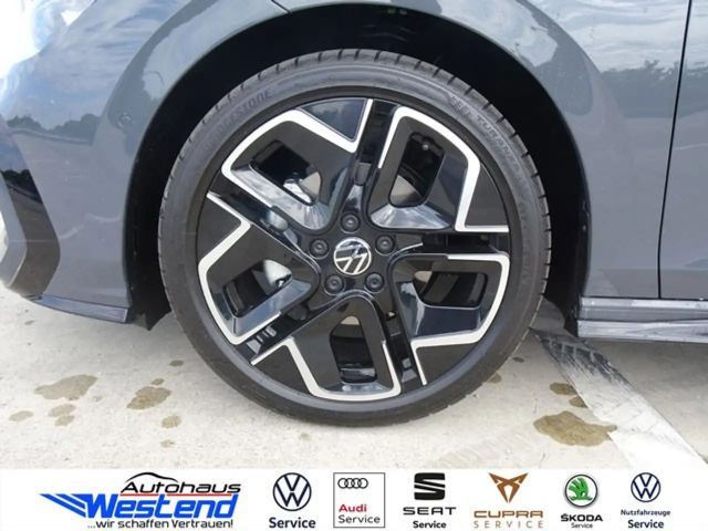 Volkswagen Golf DSG R-Line