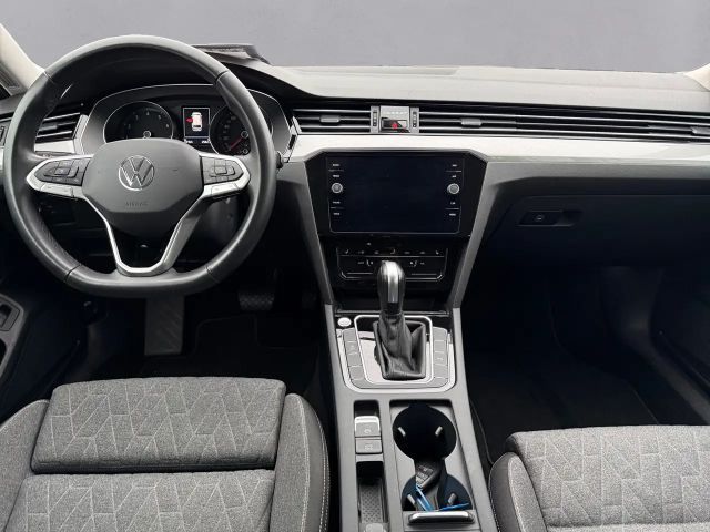 Volkswagen Passat 1.5 TSI Business DSG Variant