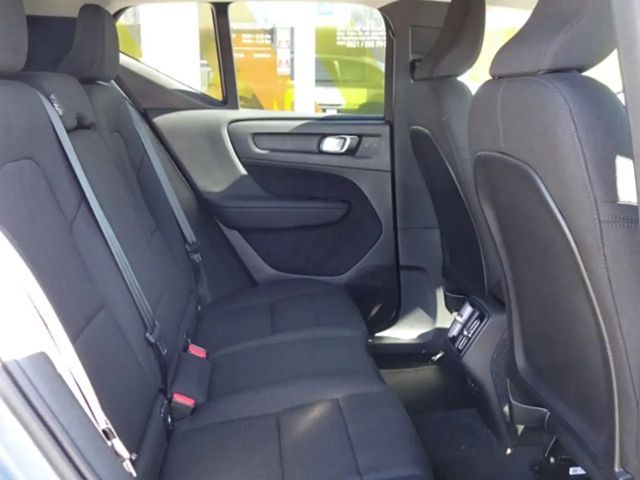 Volvo XC40 Core Momentum T3