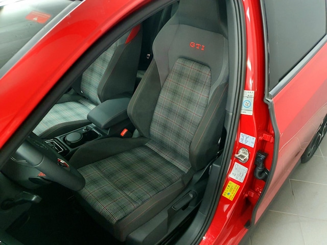 Volkswagen Golf 2.0 TSI DSG GTI