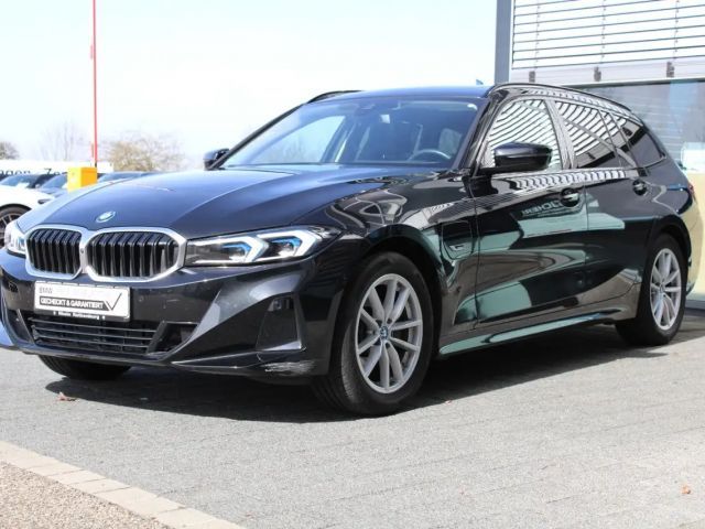 BMW 330 330e Touring