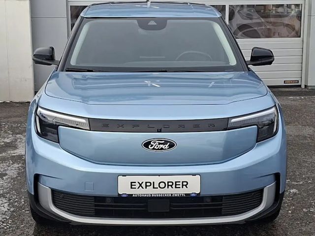 Ford Explorer AWD EV Premium