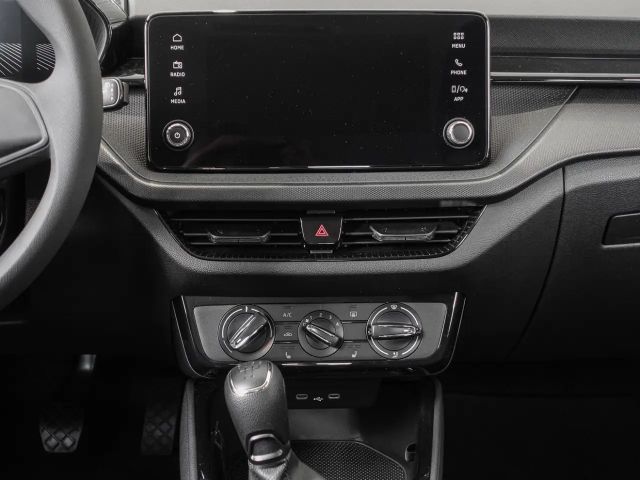 Skoda Fabia 1.0 MPI Essence LED PDC SHZ SOUNDSYS SPURH