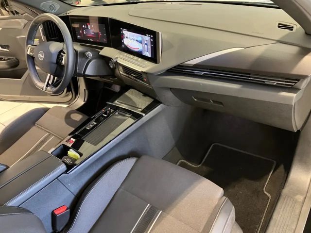 Opel Astra 1.2 Turbo Sports Tourer