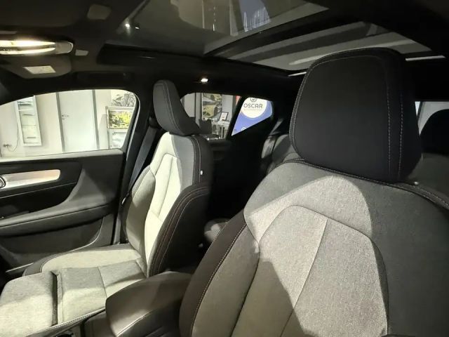 Volvo XC40 Dark Plus