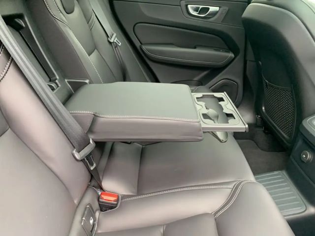 Volvo XC60 AWD Dark Plus T6