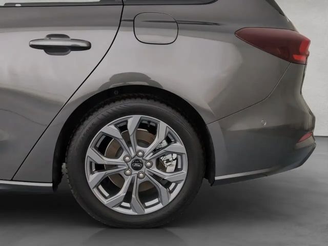 Ford Focus ST Line Wagon