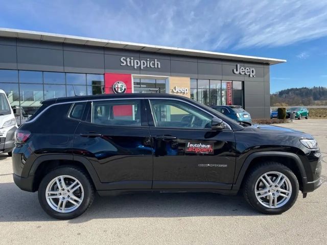 Jeep Compass Altitude Hybrid