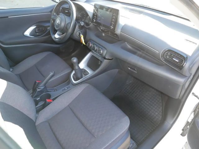 Toyota Yaris 1.0 VVT-i Comfort Hatchback