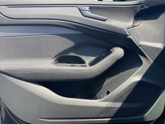 Audi A6 Avant Quattro S-Tronic