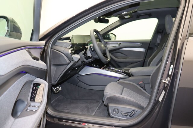 Audi A6 Avant Quattro S-Tronic