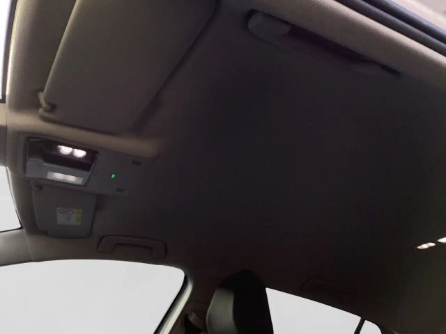 Volkswagen Golf 1.5 TSI