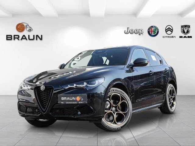 Alfa Romeo Stelvio AT8 Q4 Turbo