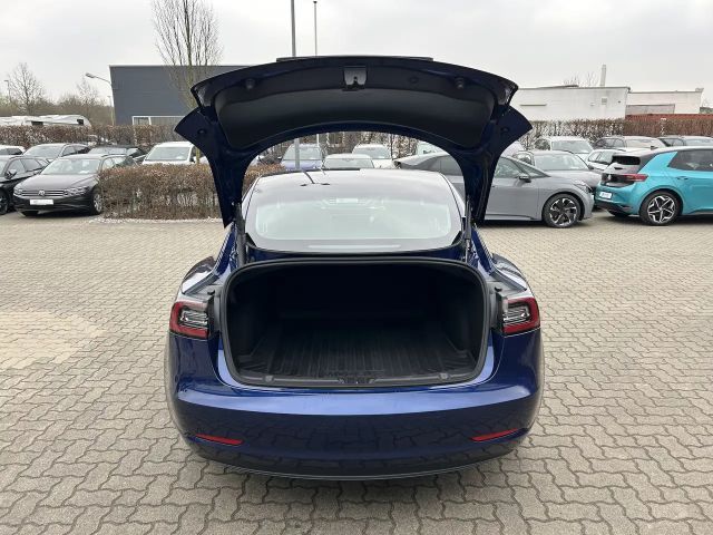 Tesla Model 3 RWD Standard Range