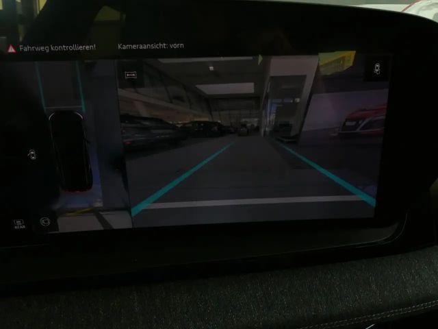 Audi Q6 e-tron Quattro