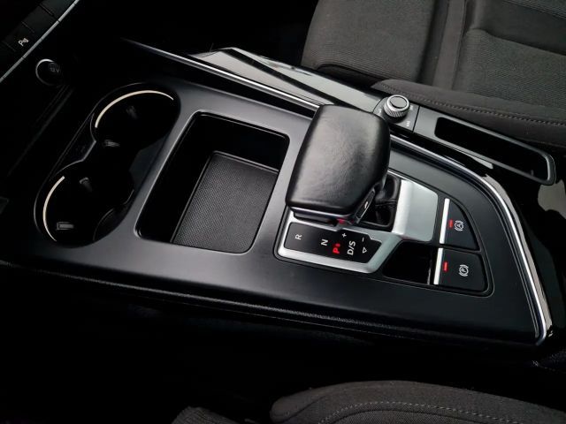 Audi A4 35 TDI Avant S-Line