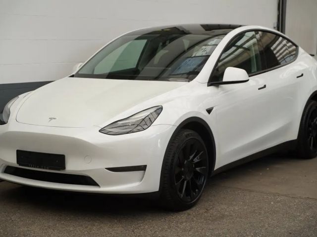 Tesla Model Y AWD Long Range