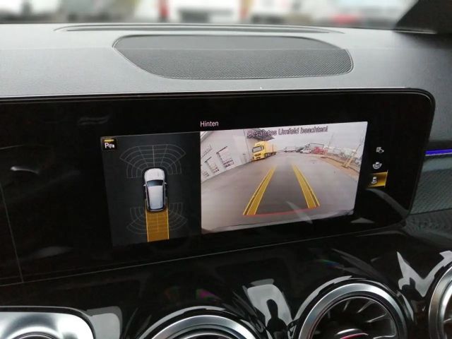 Mercedes-Benz GLB 200 AMG Line