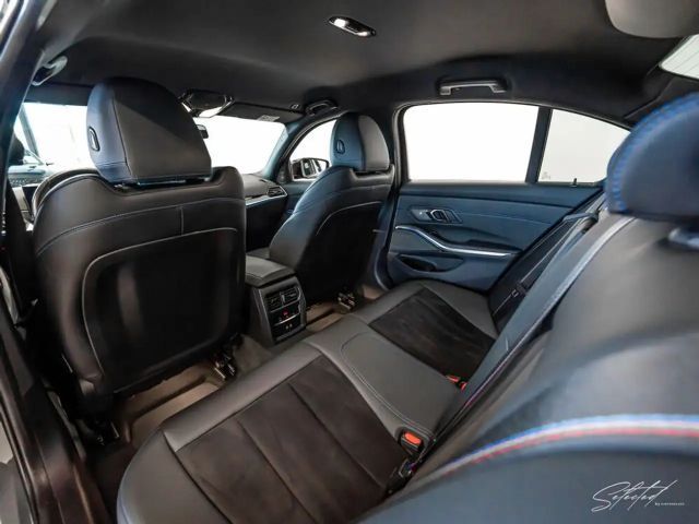 BMW 330 330i M-Sport Sedan xDrive