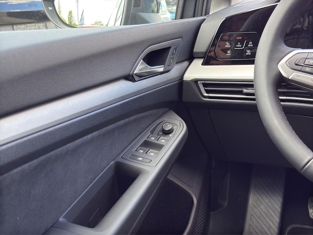 Volkswagen Golf 1.5 TSI Life Variant