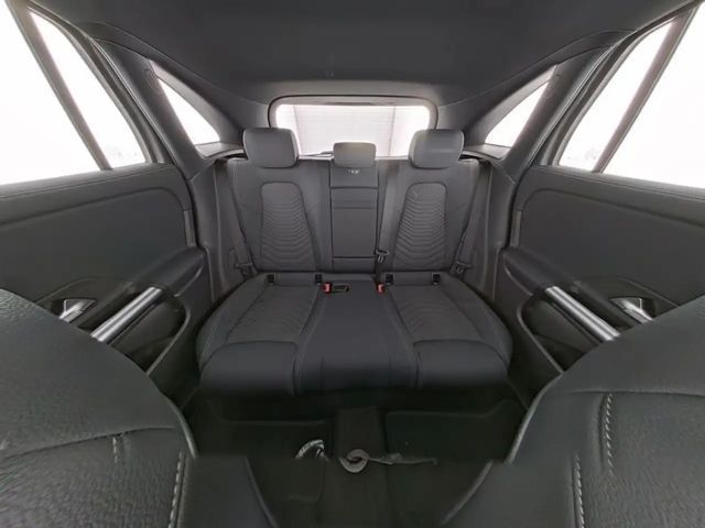 Mercedes-Benz EQA 300 4MATIC Progressive