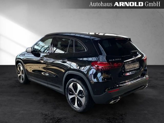 Mercedes-Benz GLA 200 GLA 200 d Progressive