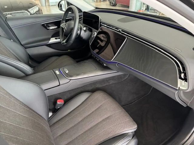 Mercedes-Benz E 220 AVANTGARDE E 220 d Estate