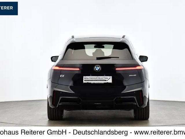 BMW iX xDrive60