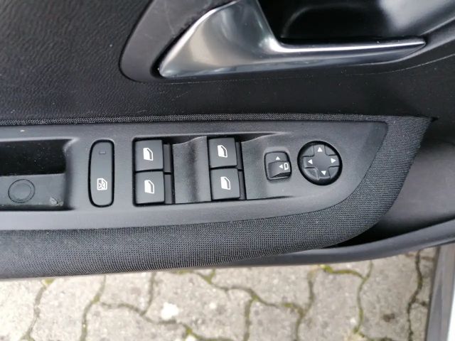 Peugeot 208 Active Pack PureTech