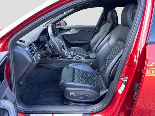 Audi RS4 Avant Quattro