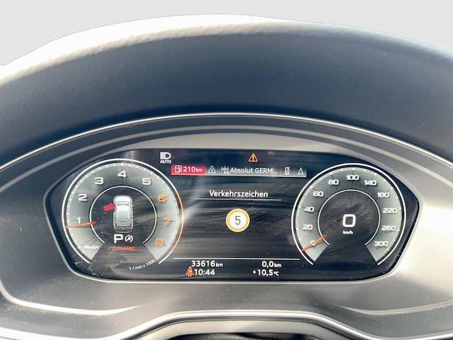 Audi A4 40 TFSI Avant S-Tronic