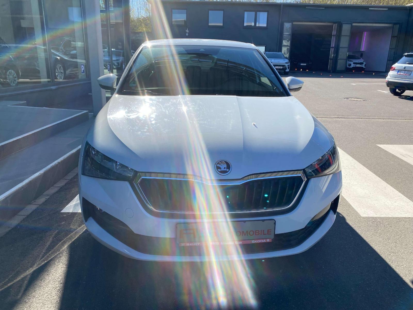 Skoda Scala LED, SmartLink