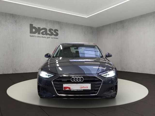 Audi A4 40 TFSI Quattro S-Tronic Sedan