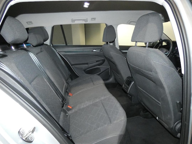 Volkswagen Golf Life Variant