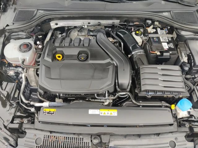 Volkswagen Golf 1.5 TSI Golf VIII Life