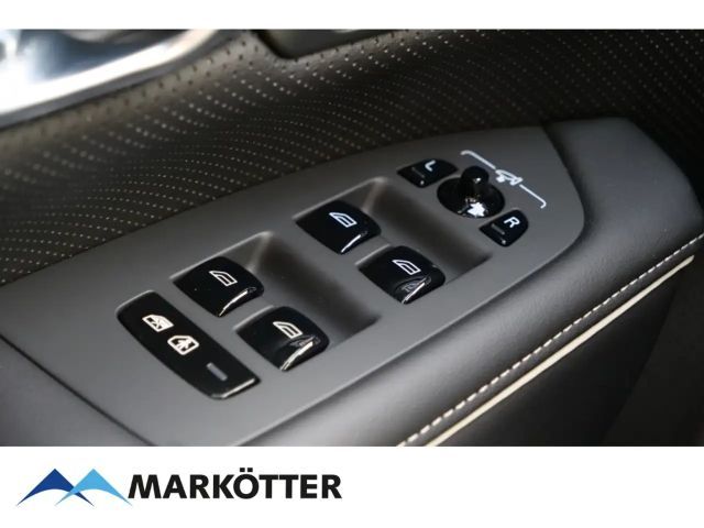 Volvo V90 AWD Dark T8 Ultra