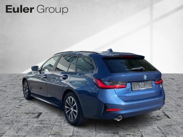 BMW 320 320d Touring xDrive