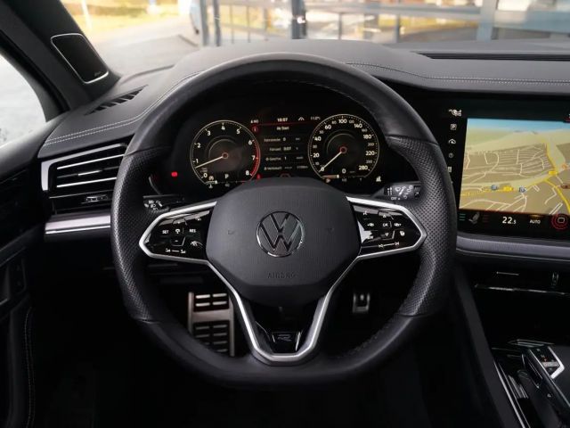 Volkswagen Touareg IQ.Drive R-Line