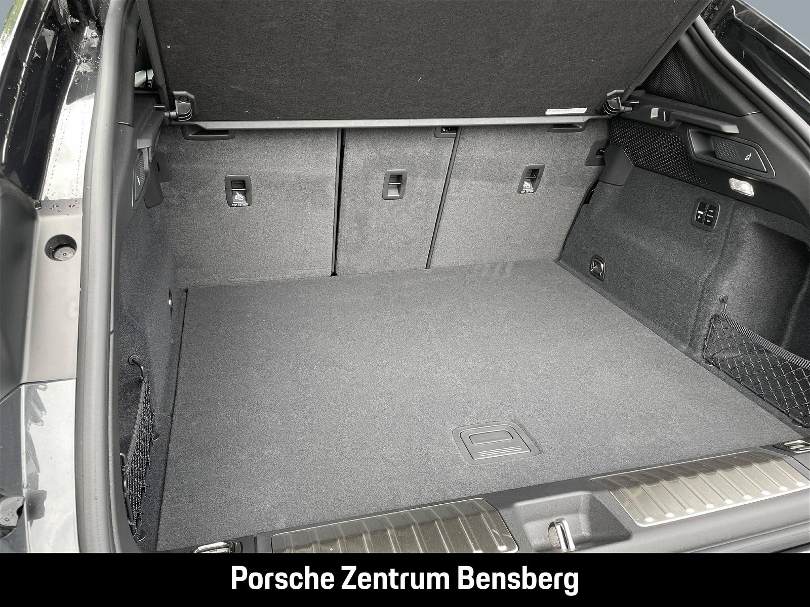 Porsche Macan Electric