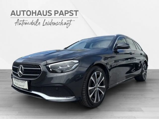 Mercedes-Benz E 220 AVANTGARDE