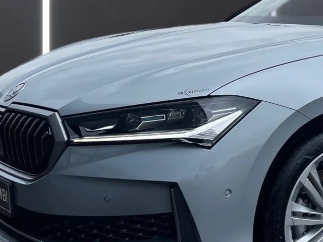 Skoda Superb 2.0 TDI Combi