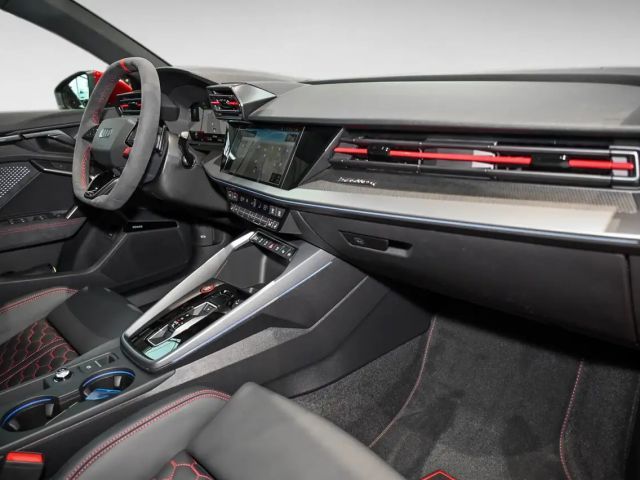 Audi RS3 S-Tronic Sedan