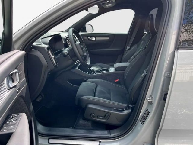 Volvo XC40 Dark Plus