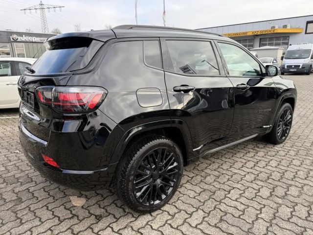 Jeep Compass Hybrid