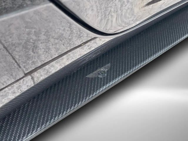 Bentley Flying Spur V8