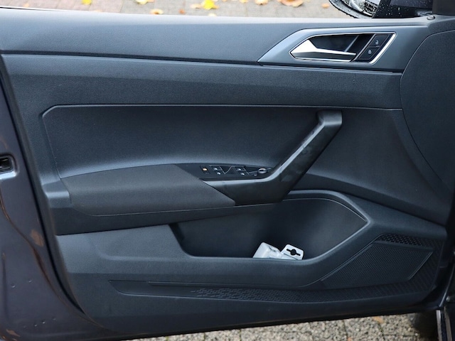 Volkswagen Taigo 1.0 TSI DSG R-Line