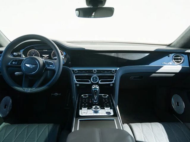 Bentley Flying Spur V8