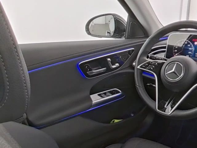 Mercedes-Benz E 200 Estate