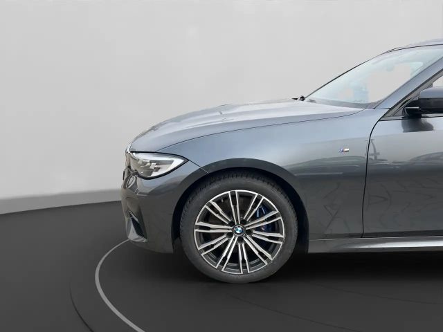 BMW 330 330d M-Sport Touring xDrive