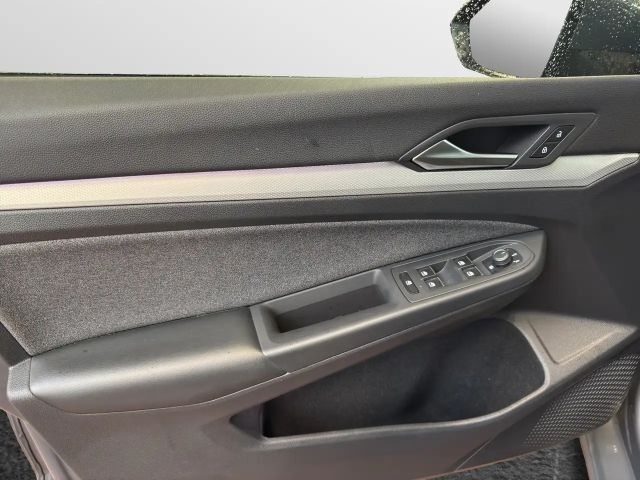 Volkswagen Golf 1.5 eTSI DSG Move Variant